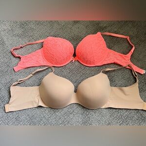 Lot of 2 Victoria’s Secret Padded Bras 34DD